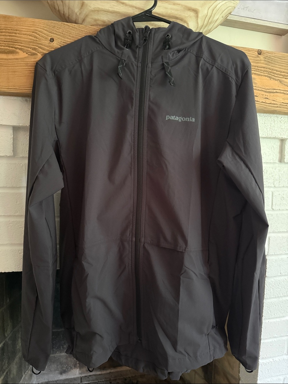 Patagonia Hooded Windbreaker Jacket - black